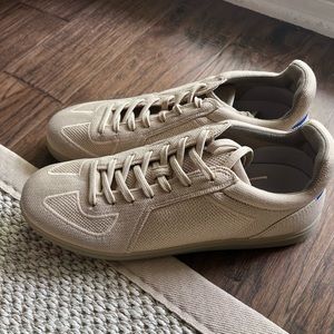Rothy’s Mens 11 in color Wheat